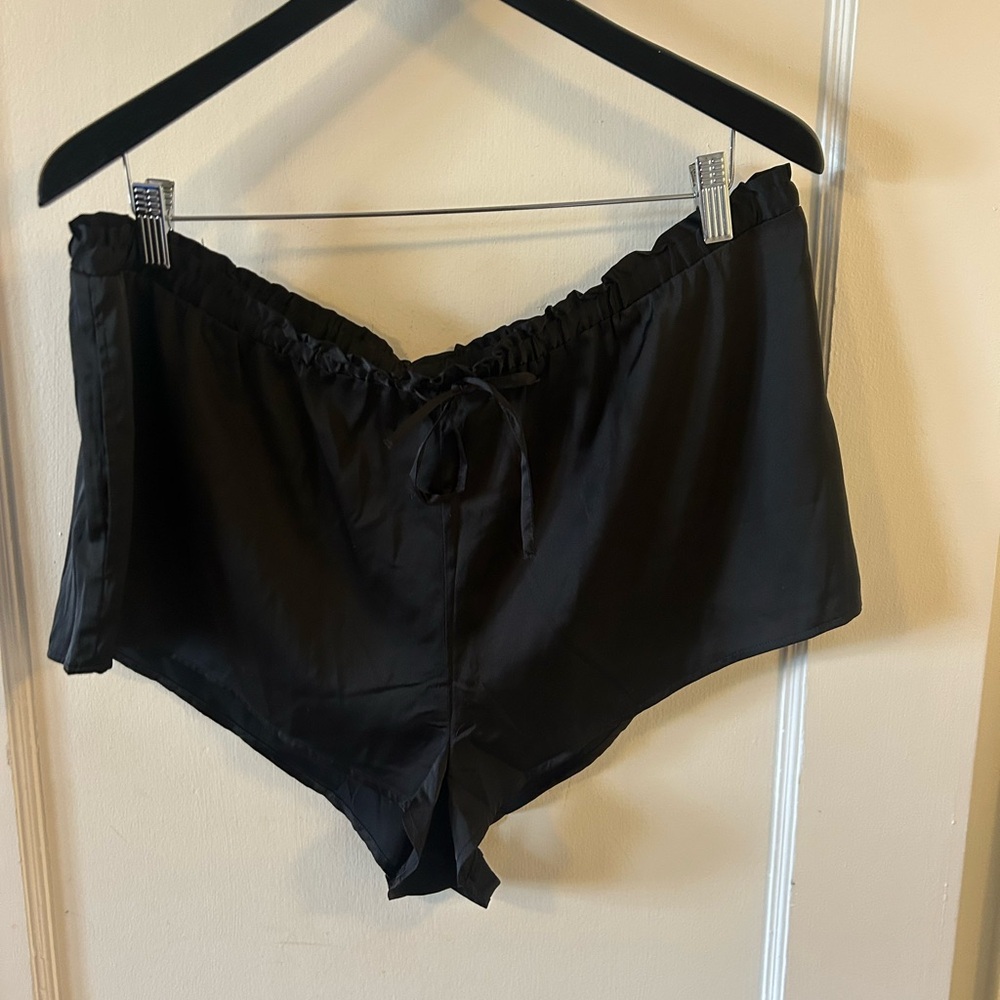 La Vie En Rose Black Satin Pajama Shorts